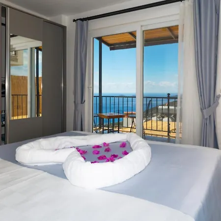 Hotell Ardic 4*