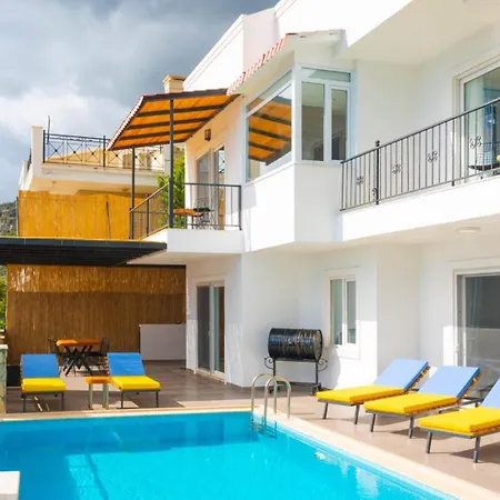 Hotell Ardic 4*